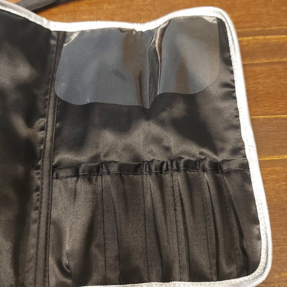 Makeup Brush Roll - Small - Picture 3 of 7